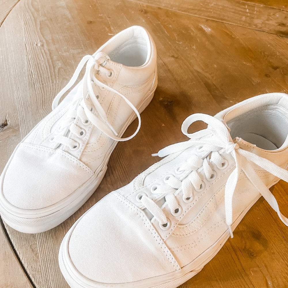 White Vans EUC